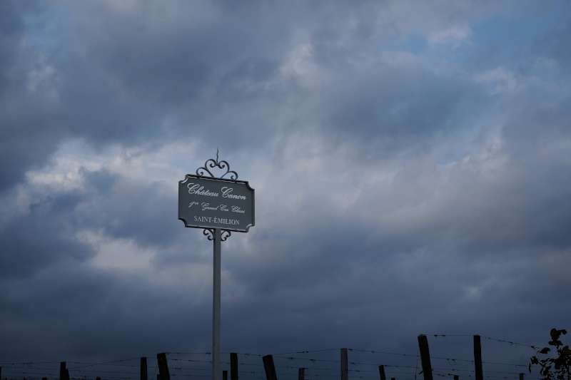 A moody sky above Château Canon